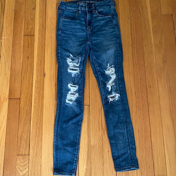 American Eagle jeans. Worn a few times - Picture 1 of 4